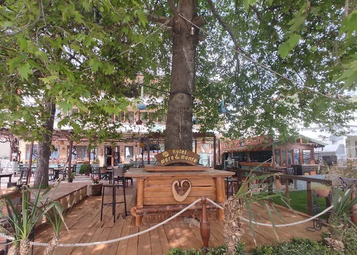 Mare & Monte Алтынолук