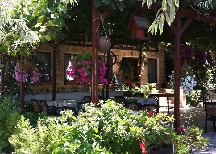 Отель Mare & Monte *